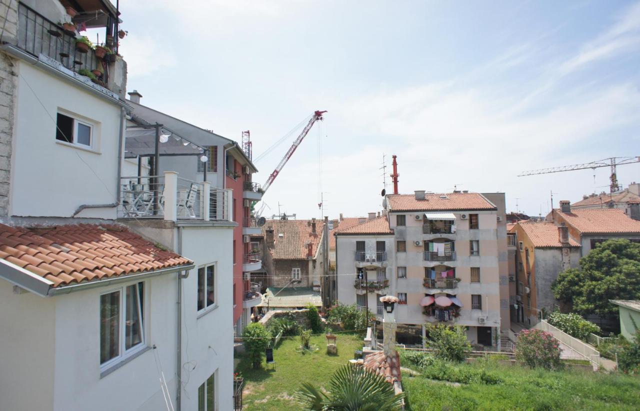 Top Central Apartments Pula Exterior photo