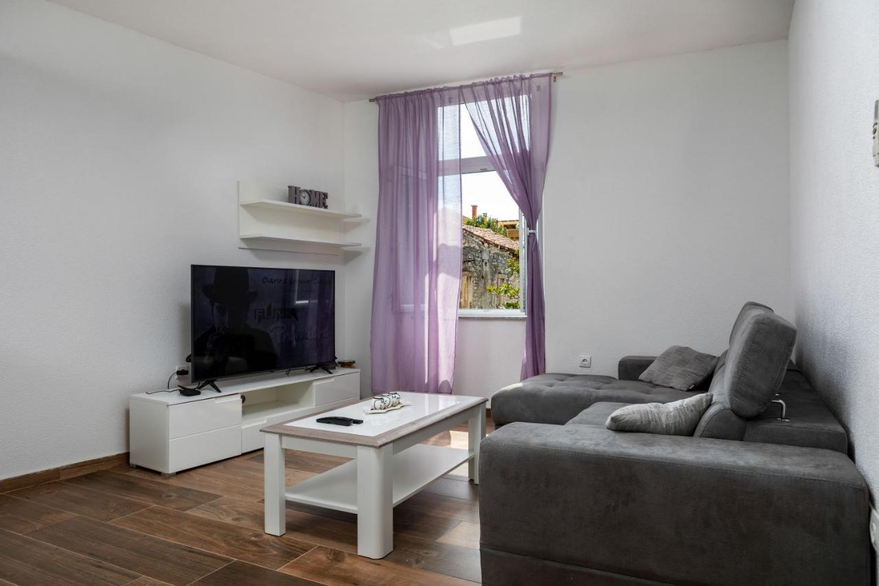 Top Central Apartments Pula Exterior photo